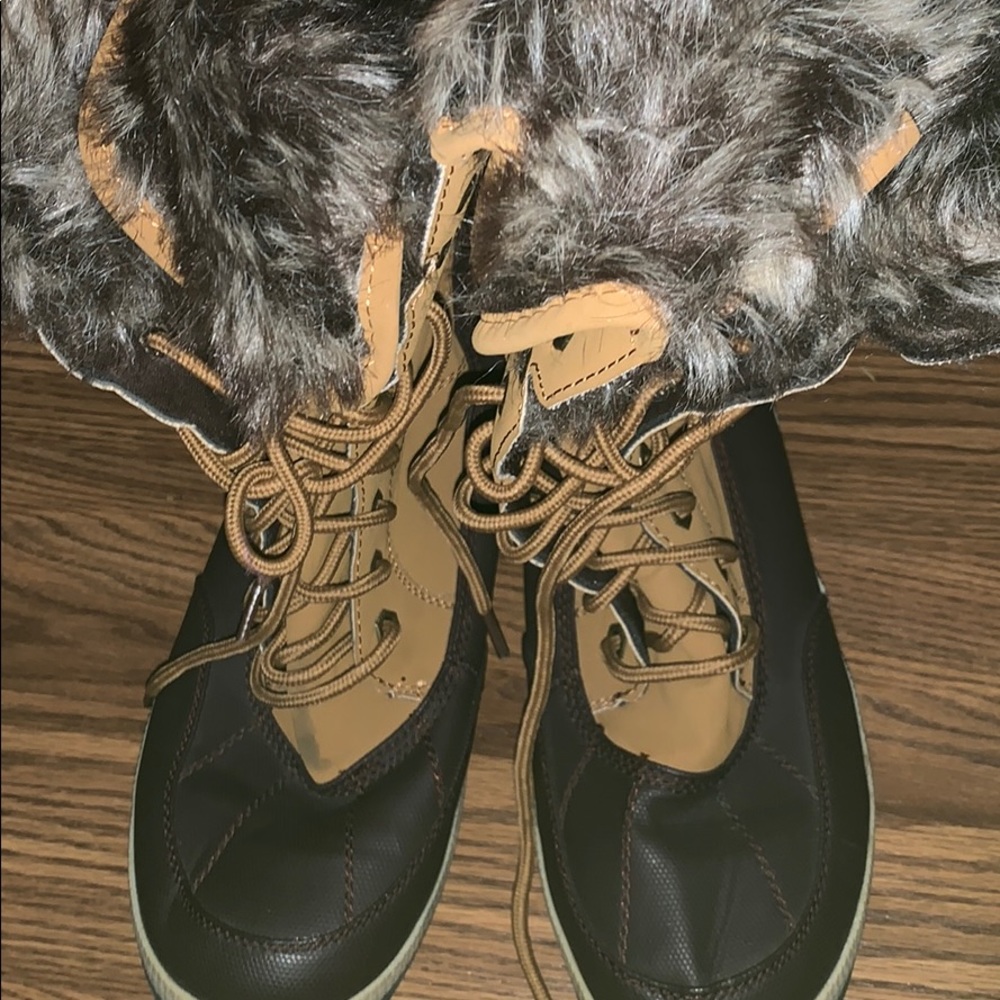 Used lane Bryant boots w/ fur inside size 12w